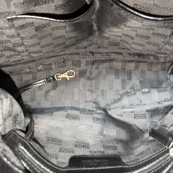 Michael Kors large leather hobo. cinched, clean, EUC!  Trendy and gorgeous! - Picture 3 of 5